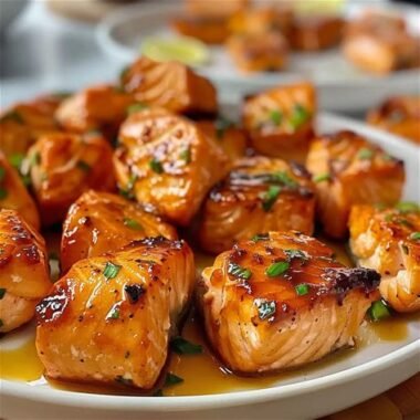 Air Fryer Honey Garlic Salmon Bites 20 th 1